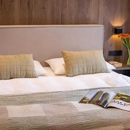 Lenni's Aparthotel *