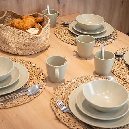 Lennis By We Rent