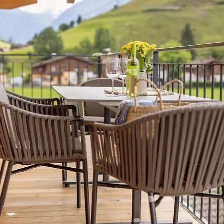 Lenni's Aparthotel 4*