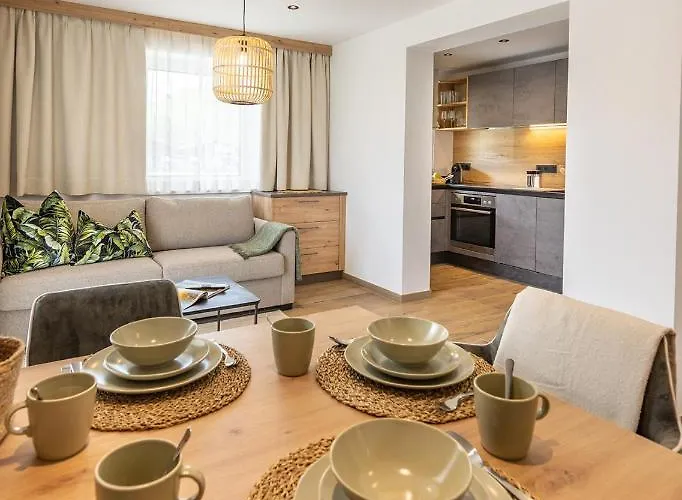 Lennis By We Rent